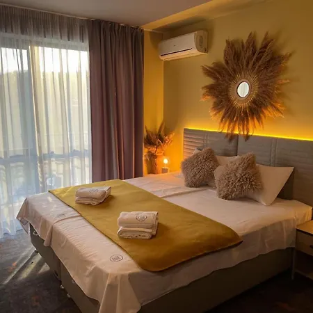 Pino - Villa, Casa, Cucina е Terrazza Vendégház Albena