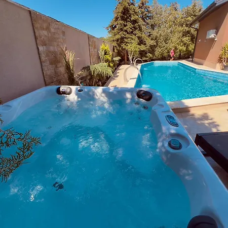 Vendégház Pino - Villa, Casa, Cucina е Terrazza Albena