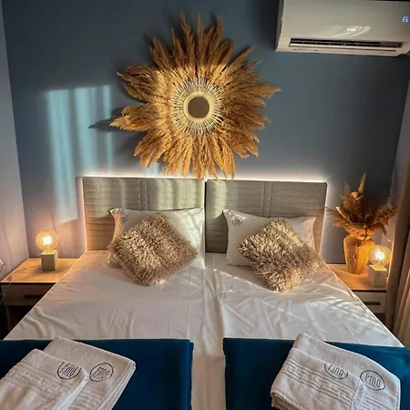 Pino - Villa, Casa, Cucina е Terrazza 4*