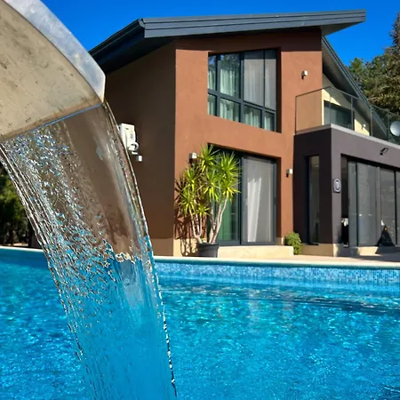 Pino - Villa, Casa, Cucina е Terrazza 4* Albena