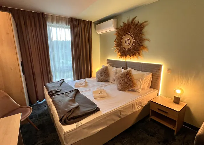 Pino - Villa, Casa, Cucina е Terrazza 4* Албена