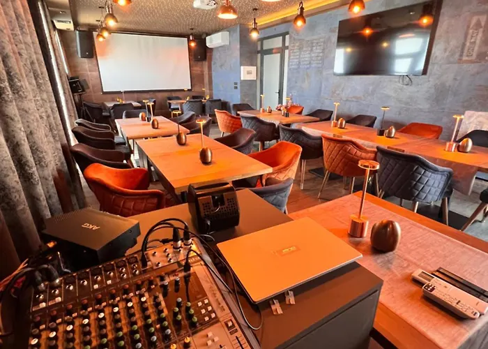 Къща за гости Pino - Villa, Casa, Cucina е Terrazza 4*