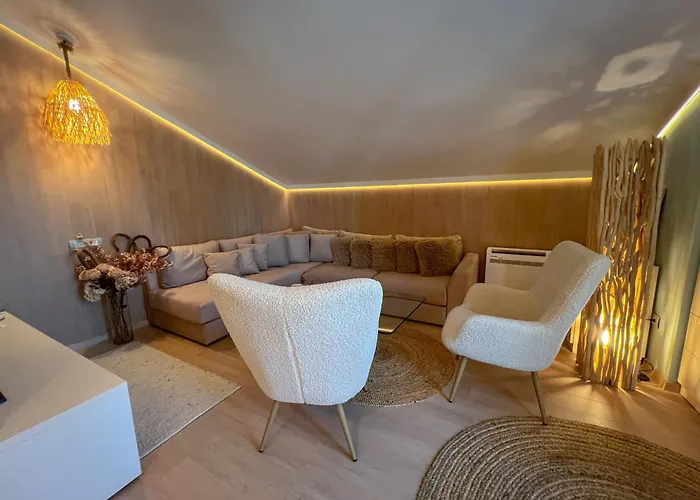 Pino - Villa, Casa, Cucina е Terrazza Къща за гости 4*