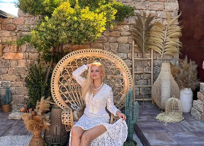 Pino - Villa, Casa, Cucina е Terrazza